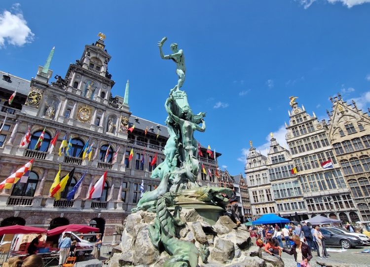 Grote Markt Antwerpen - Neopuls Reizen